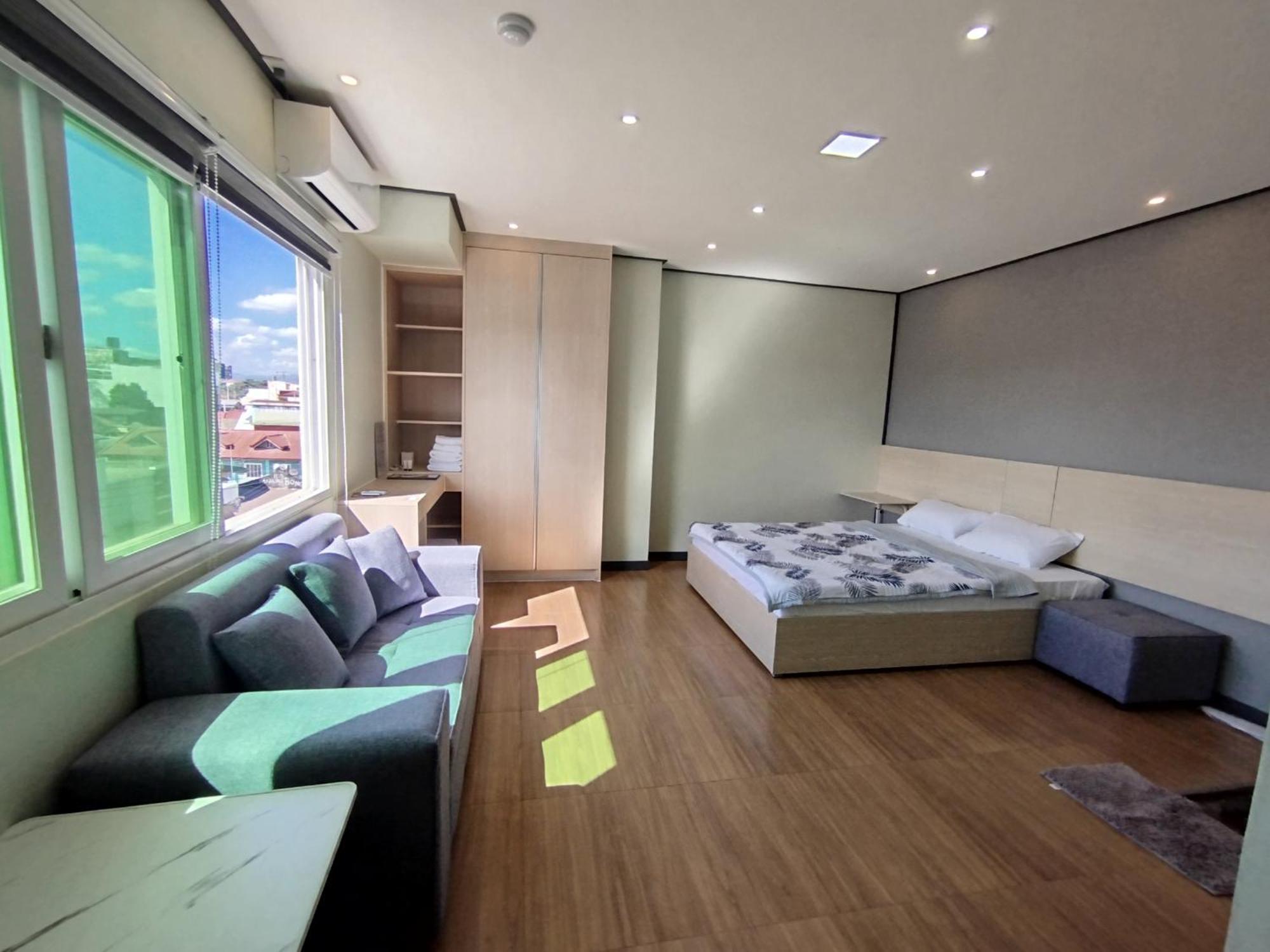 Emmaus Condotel Angeles Exteriér fotografie