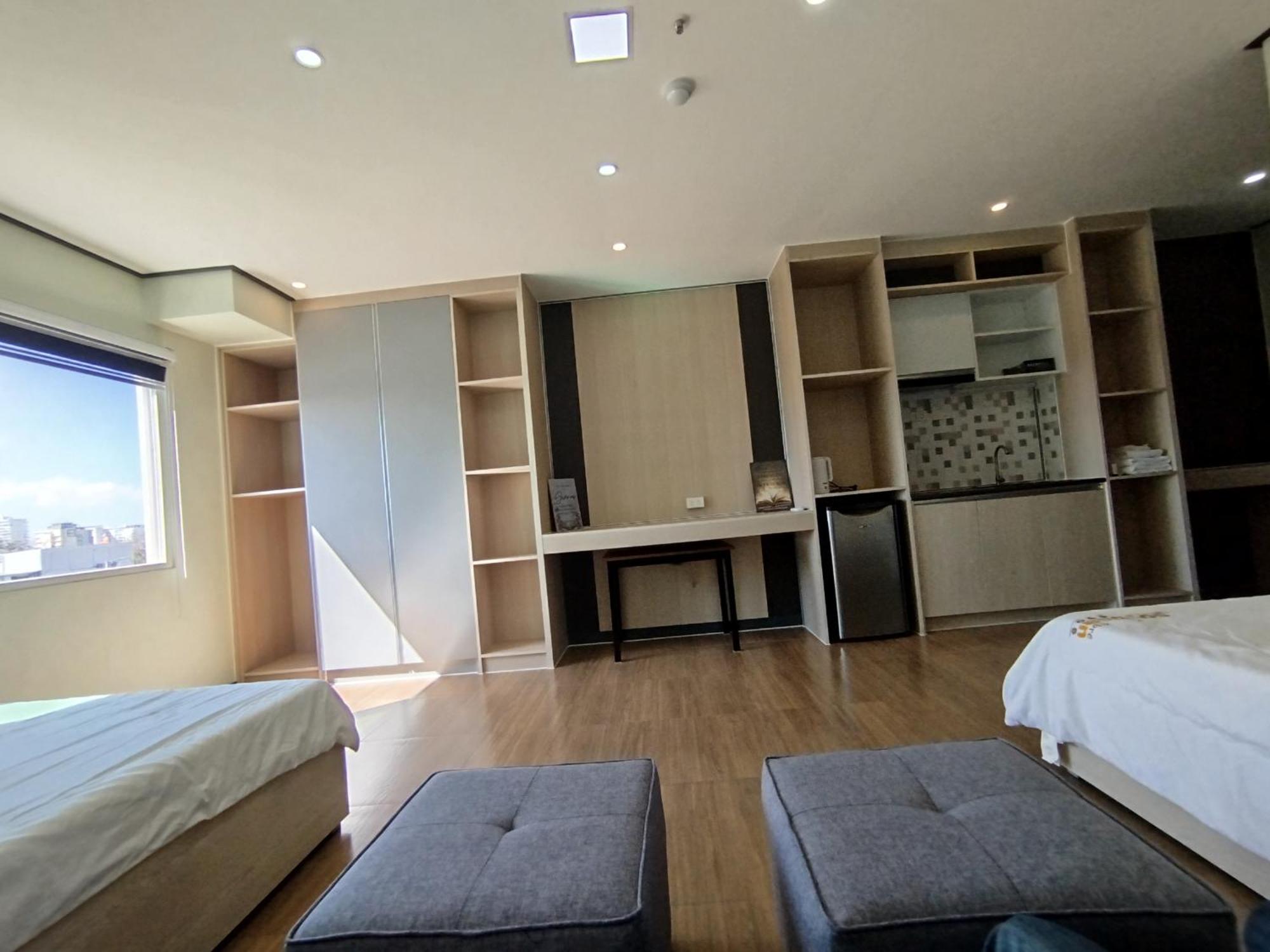 Emmaus Condotel Angeles Exteriér fotografie