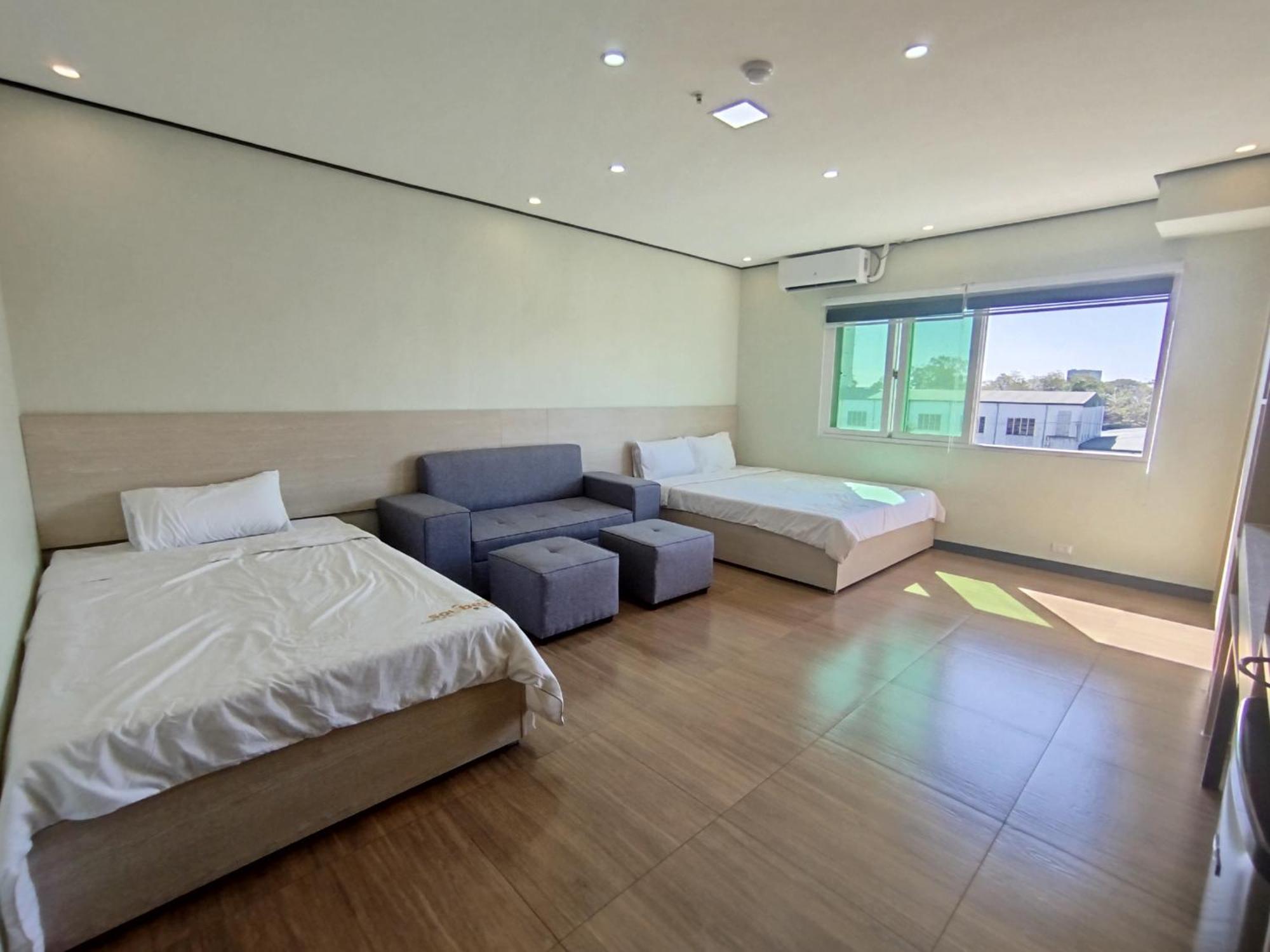 Emmaus Condotel Angeles Exteriér fotografie